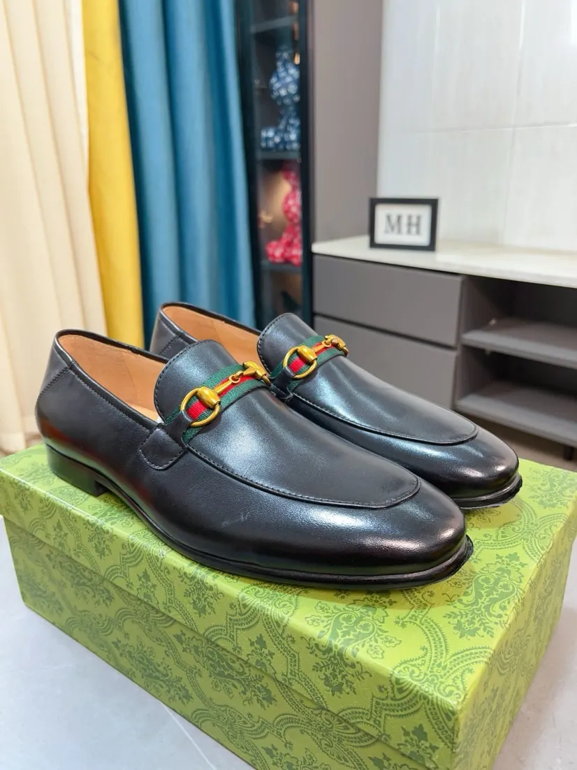 Men's shoes 💰500🌹🌹【GUCCI】The most popular classic Gucci leather shoes. Synchronized with the official website, the upper is made of Italian first-layer cowhide ➕cowhide lining, with unique brand and unique craftsmanship. Highlighting the hot style of the new year. Stop hesitating, stop wandering, get it now. Number: 38--44